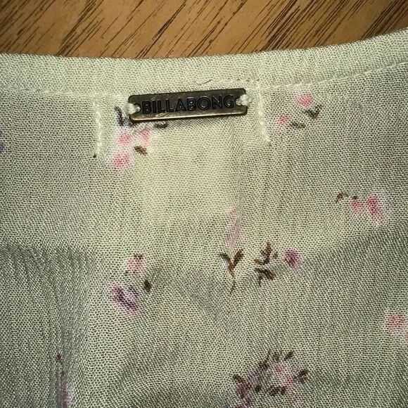 Billabong Dress Women’s/ Teen XS Wrap light Green Micro Florals V Neck Casual - Picture 3 of 8